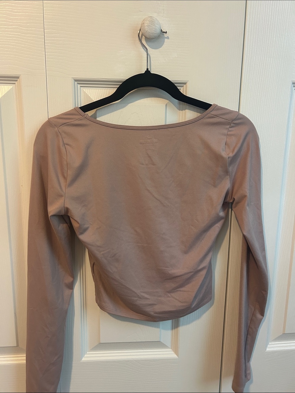 Hollister Mauve Long-Sleeve Scoop Neck Cropped Top - Picture 2 of 2